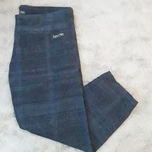 Calvin Klein Capri Performance  Leggings EUC